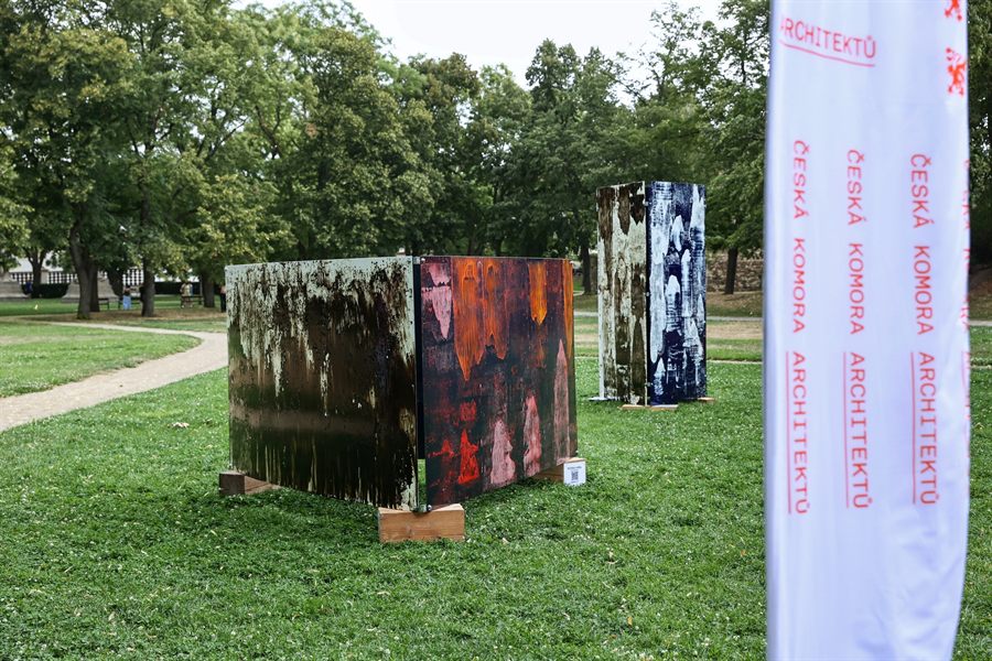 Smalty 2026 – installation at Vyšehrad